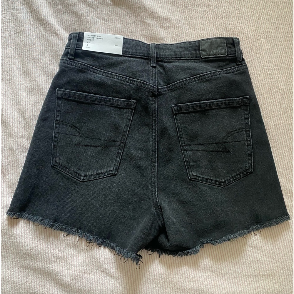 NWT American Eagle Highest rise 90s boyfriend short